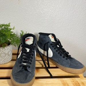 NIKE BLAZER MID '77 SUEDE BLACK